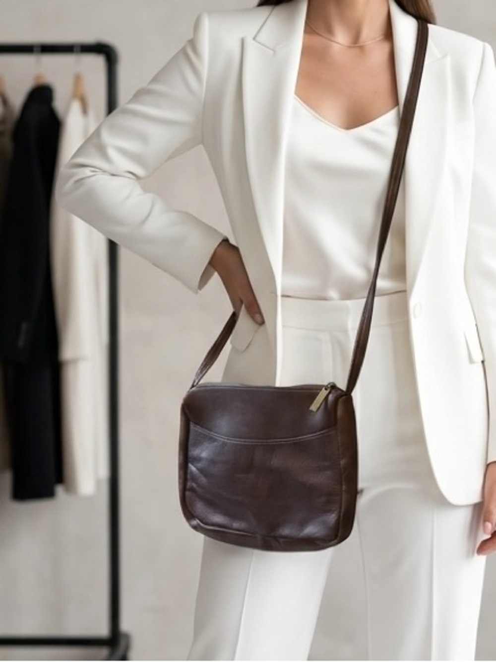 Classic Brown Leather Crossbody Shoulder Bag - Picture 6 of 11